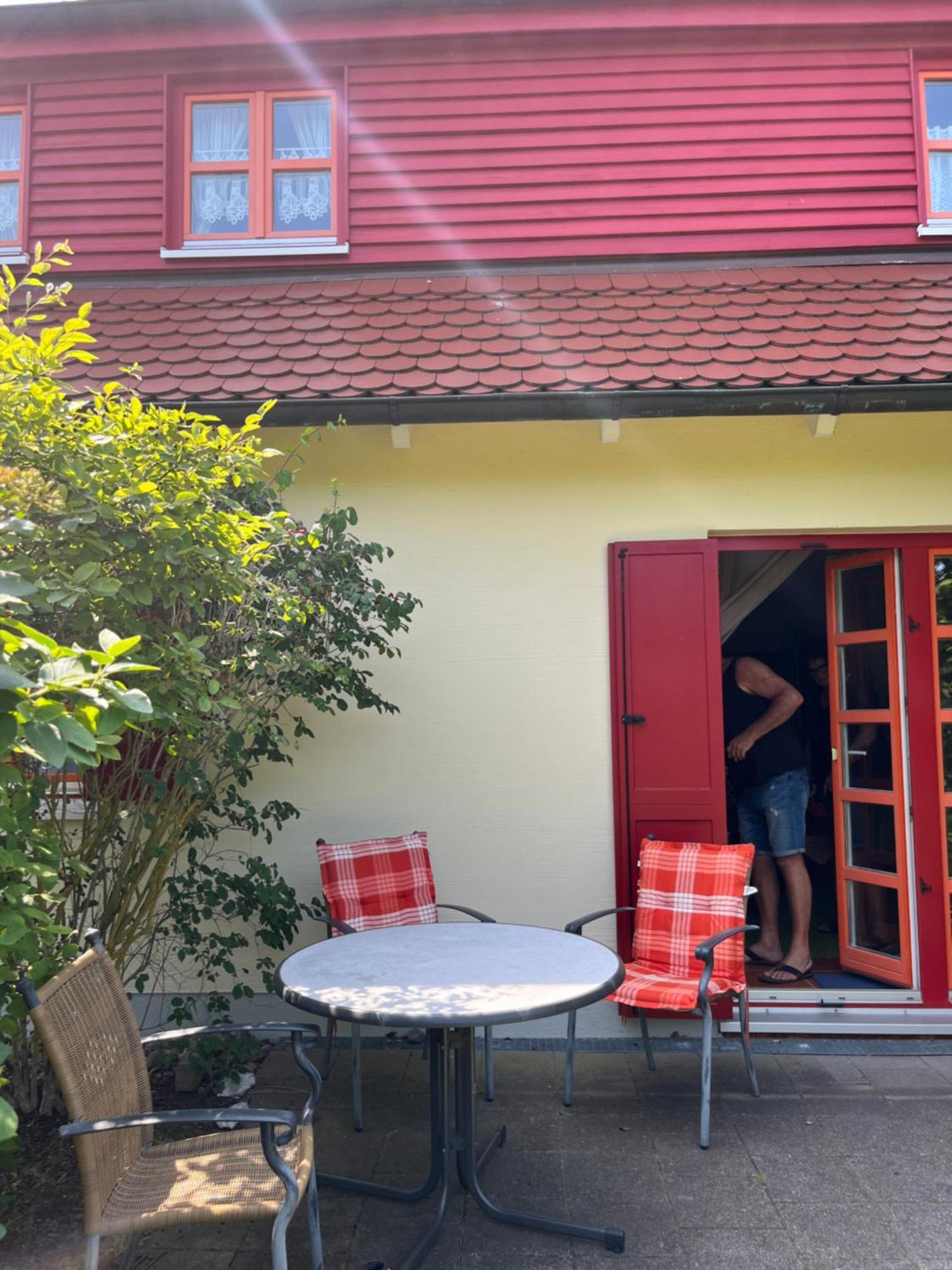 Moewenblick Bakenberg-41 Ferienwohnung Mit Terrasse, Doppelbett, Schlafsofa, Vollstaendige Komfortkueche Dranske Exterior foto